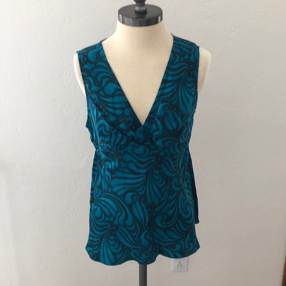 NWOT Limited Sleeveless Top